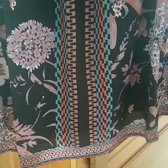 Flowery dress - Picture 4 of 4